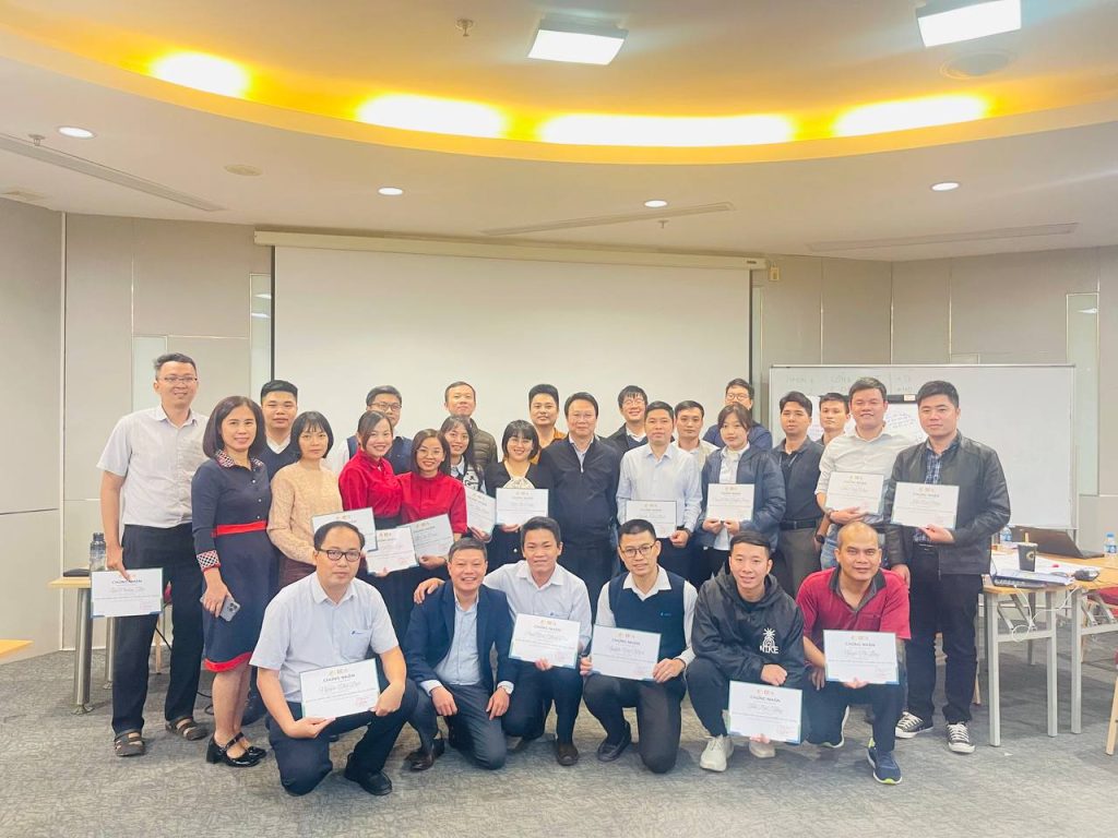 KHÓA HỌC "QUẢN TRỊ CHIẾN LƯỢC SẢN PHẨM VÀ NGHIÊN CỨU THỊ TRƯỜNG" 5 photo 2023 11 27 10 00 29